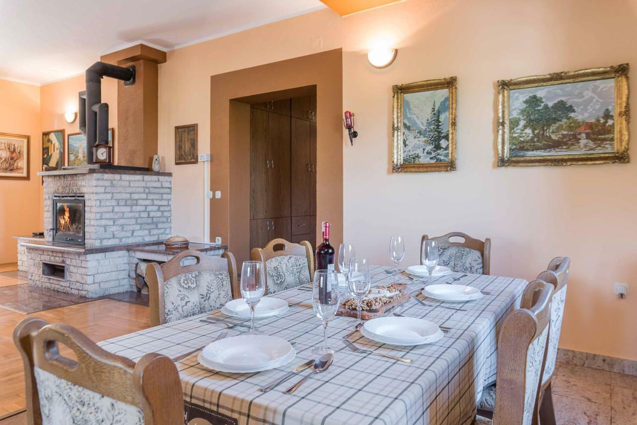 Villa Haus Rustica Pula Exterior foto